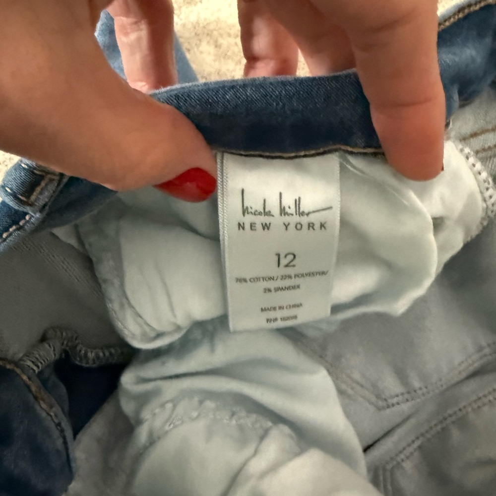Nicole Miller SoHo Denim High-Rise Women’s Shorts - Blue - Picture 3 of 6